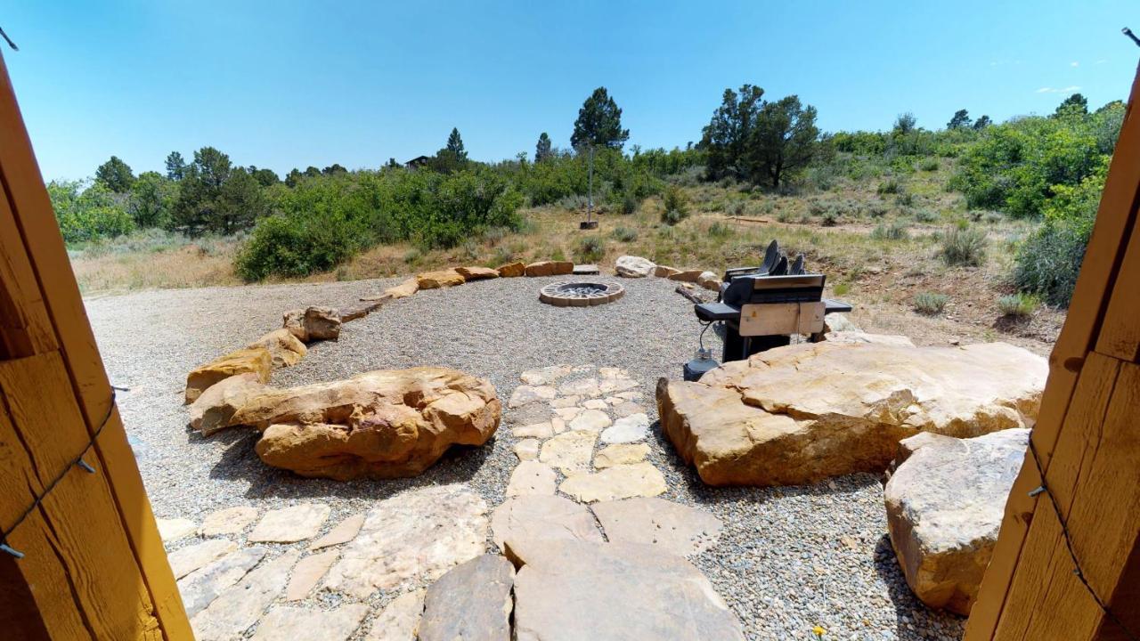 Canyon View Family Cabin, Deck, Tv Room, Games, Bbq, Campfire Monticello Extérieur photo