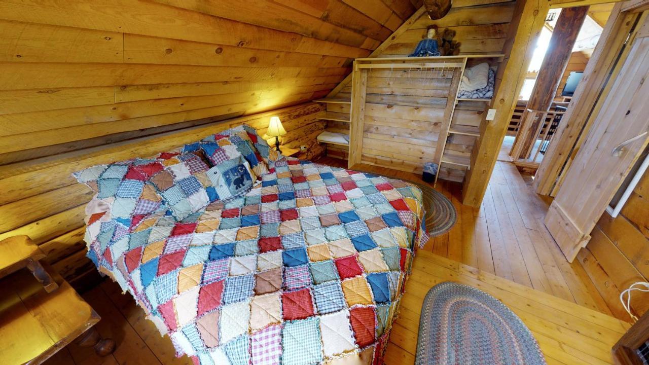 Canyon View Family Cabin, Deck, Tv Room, Games, Bbq, Campfire Monticello Extérieur photo